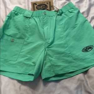 Coastal Waters cargo shorts